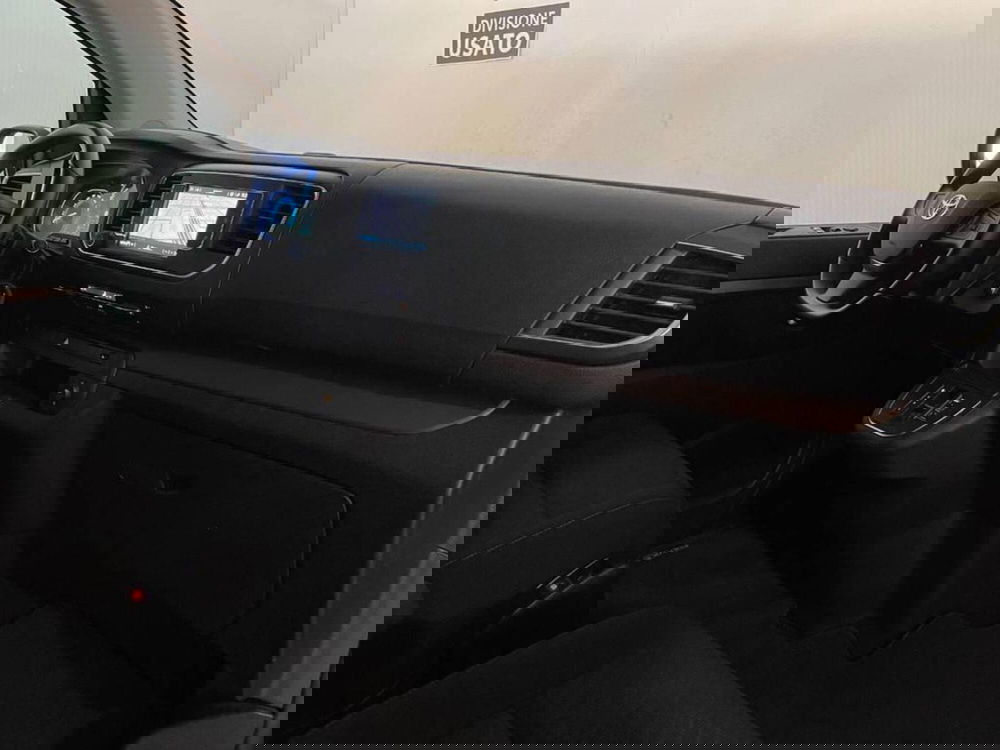 Toyota Proace Verso usata a Torino (10)