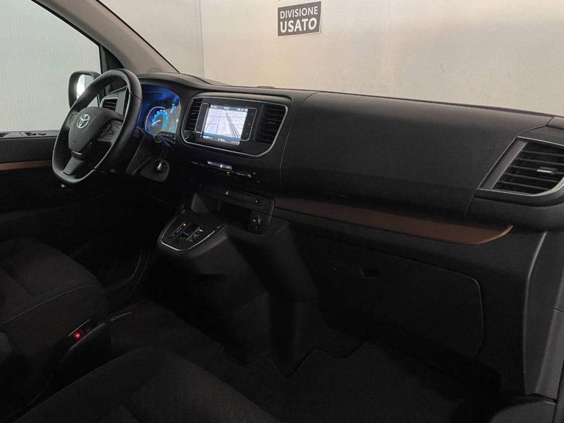 Toyota Proace Verso usata a Torino (10)