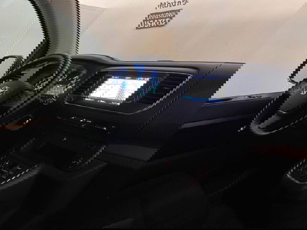 Toyota Proace Verso usata a Torino (11)