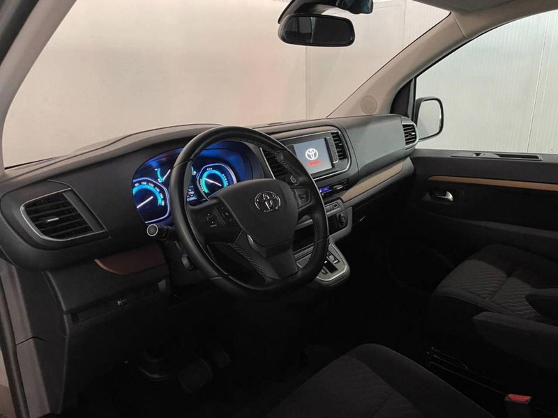 Toyota Proace Verso usata a Torino (12)