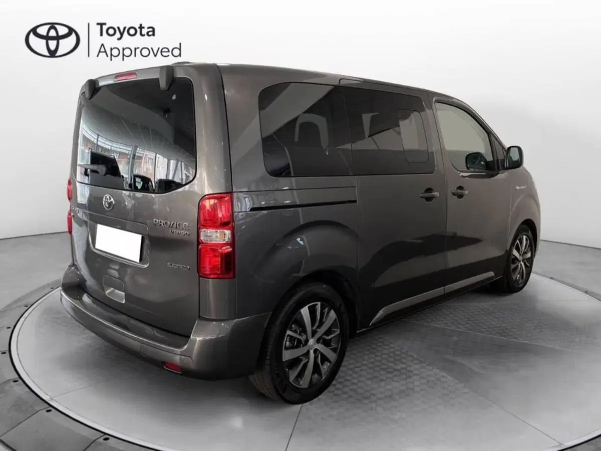 Toyota Proace Verso usata a Torino (5)