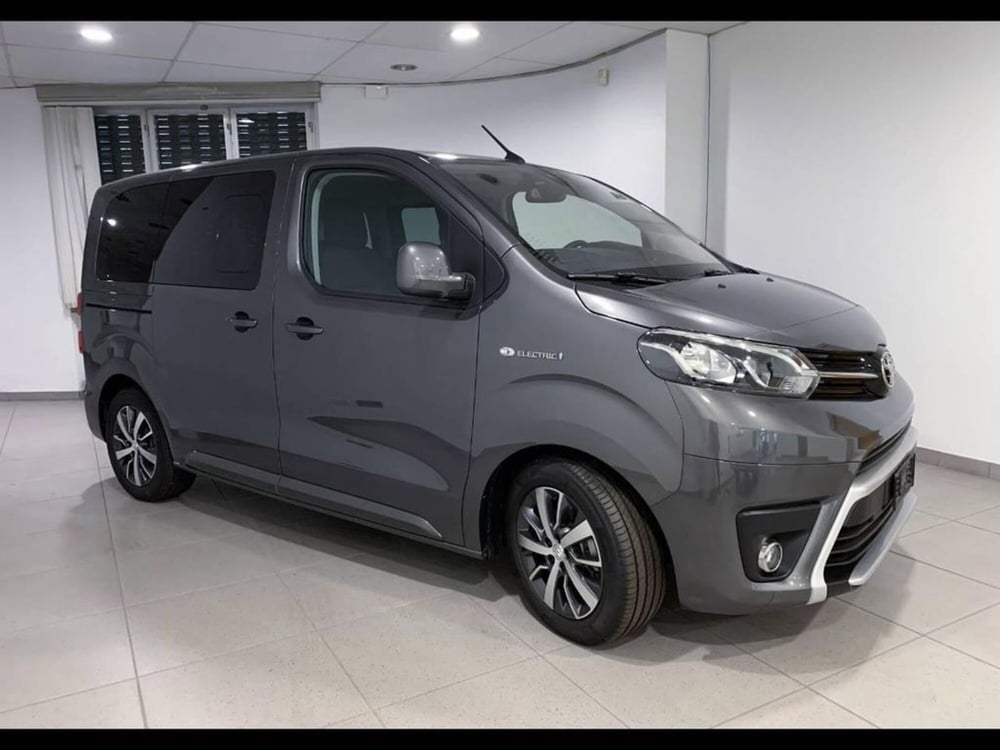 Toyota Proace Verso usata a Torino (3)