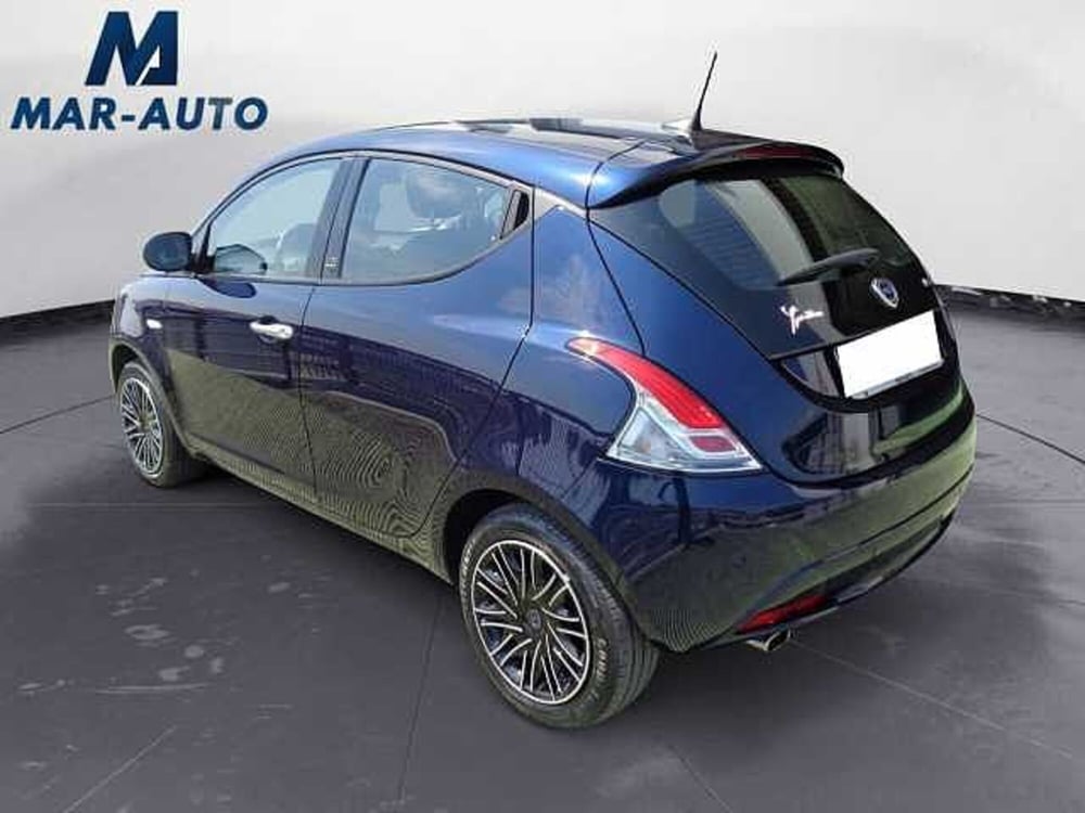 Lancia Ypsilon usata a Treviso (2)