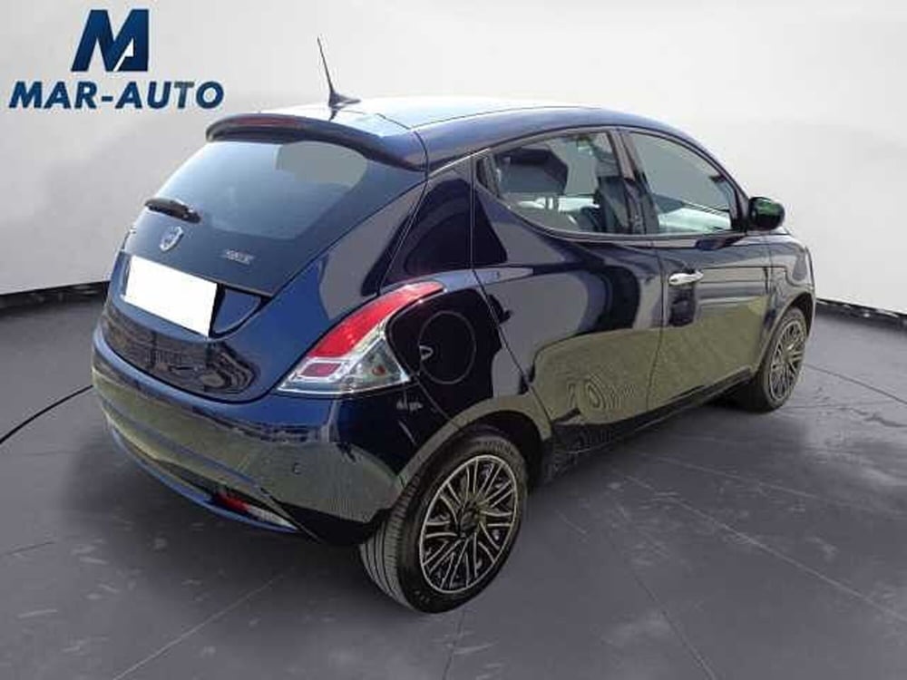 Lancia Ypsilon usata a Treviso (3)