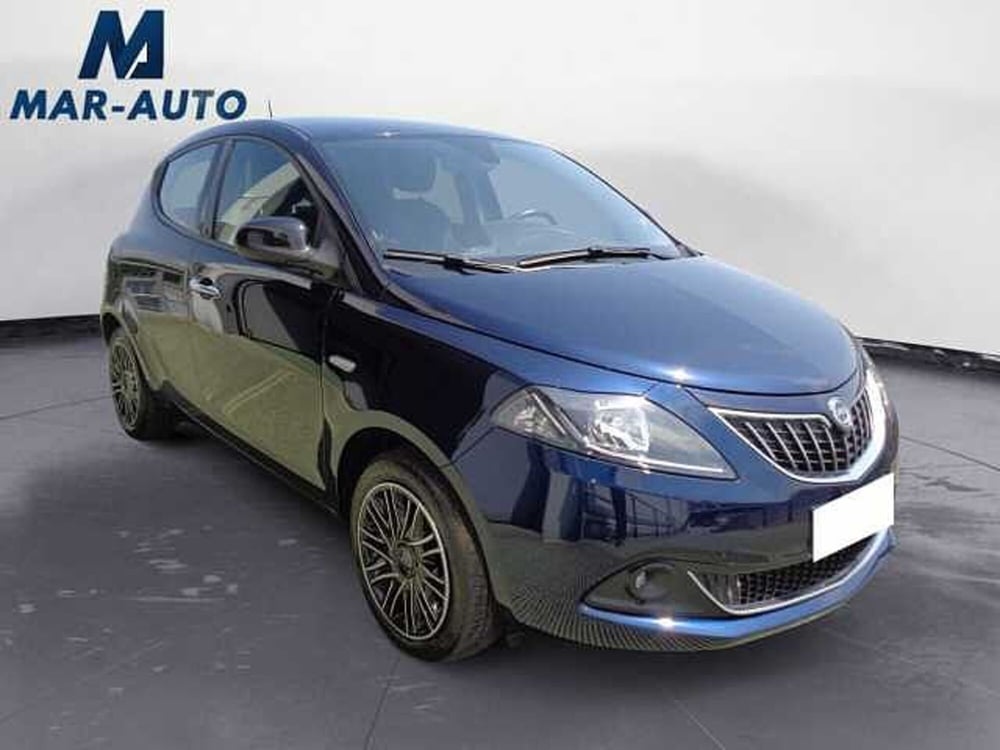 Lancia Ypsilon usata a Treviso (4)