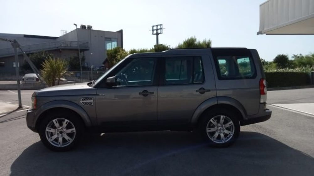 Land Rover Discovery usata a Macerata (9)