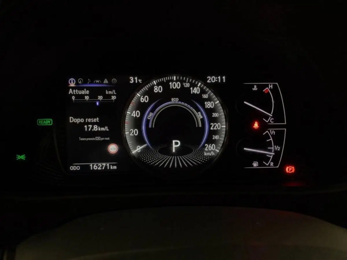 Lexus UX usata a Torino (5)