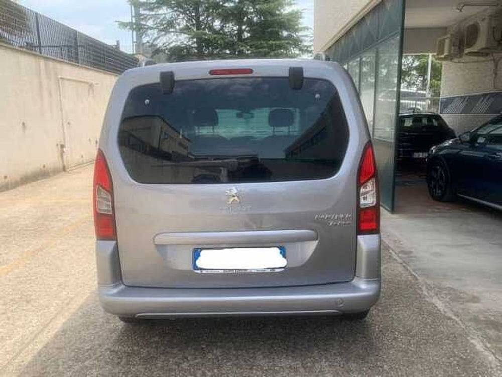 Peugeot Partner usata a Roma (11)