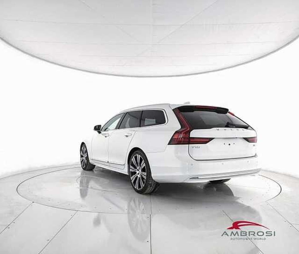 Volvo V90 nuova a Viterbo (4)