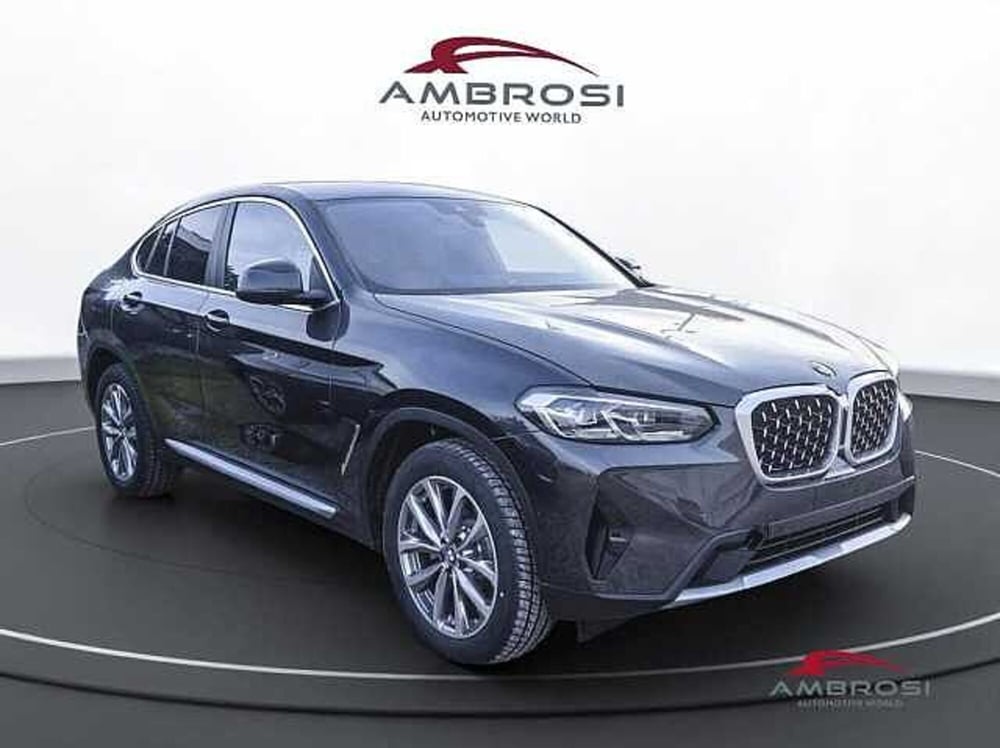 BMW X4 nuova a Viterbo (2)