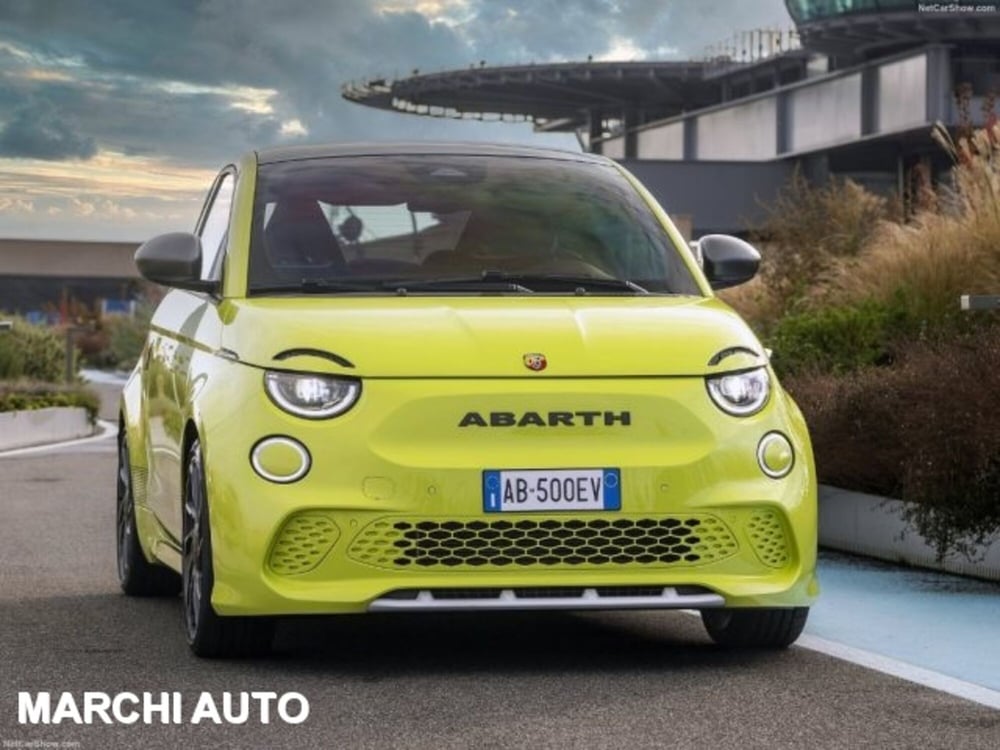 Abarth 500e Cabrio nuova a Perugia