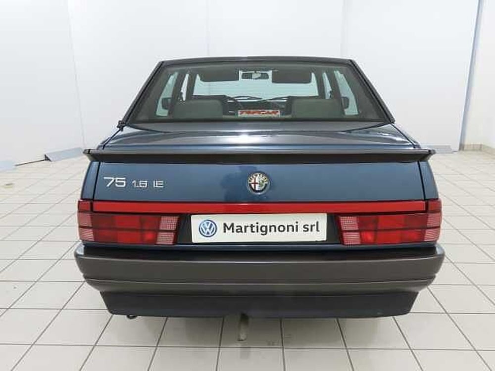 Alfa Romeo 75 usata a Varese (16)