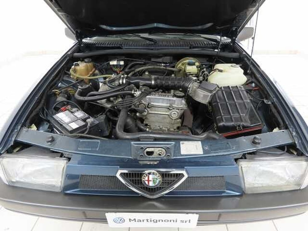 Alfa Romeo 75 usata a Varese (7)