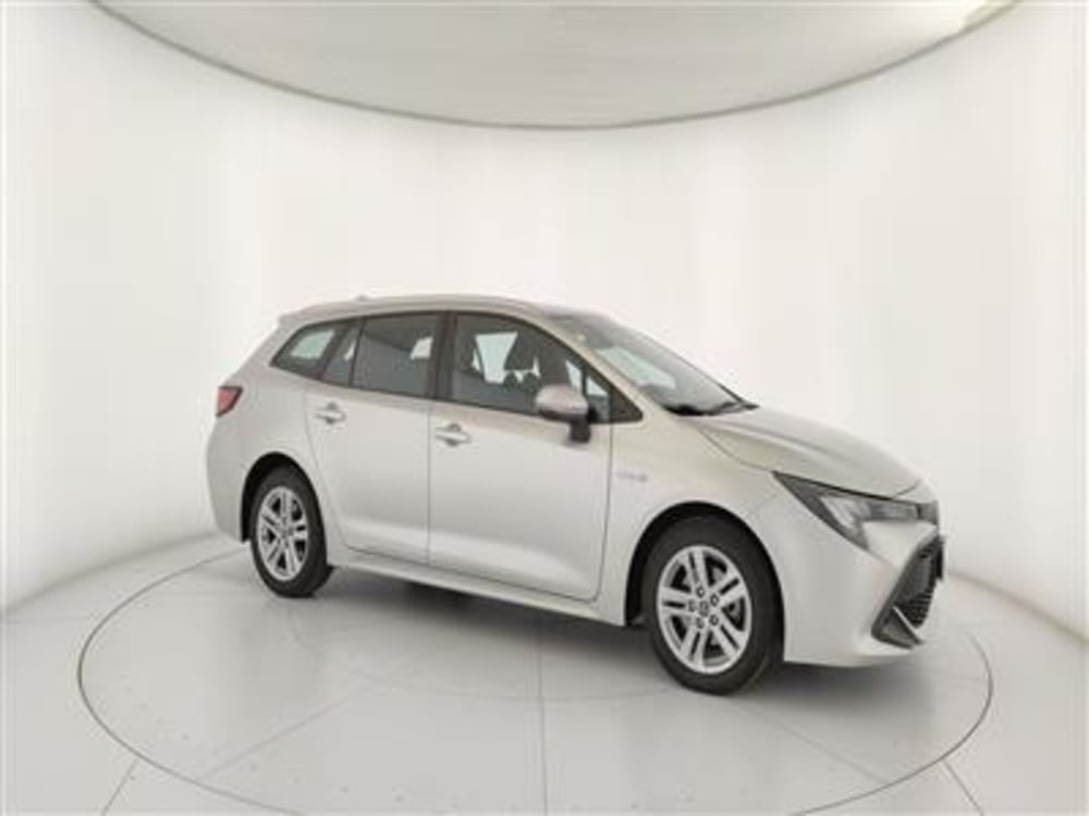 Toyota Corolla Touring Sports usata a Bari (10)