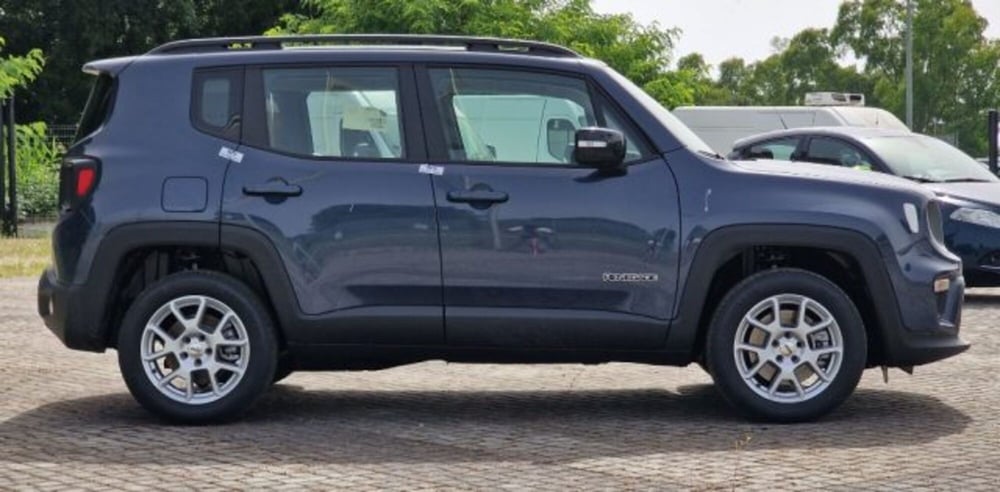 Jeep Renegade nuova a Frosinone (4)