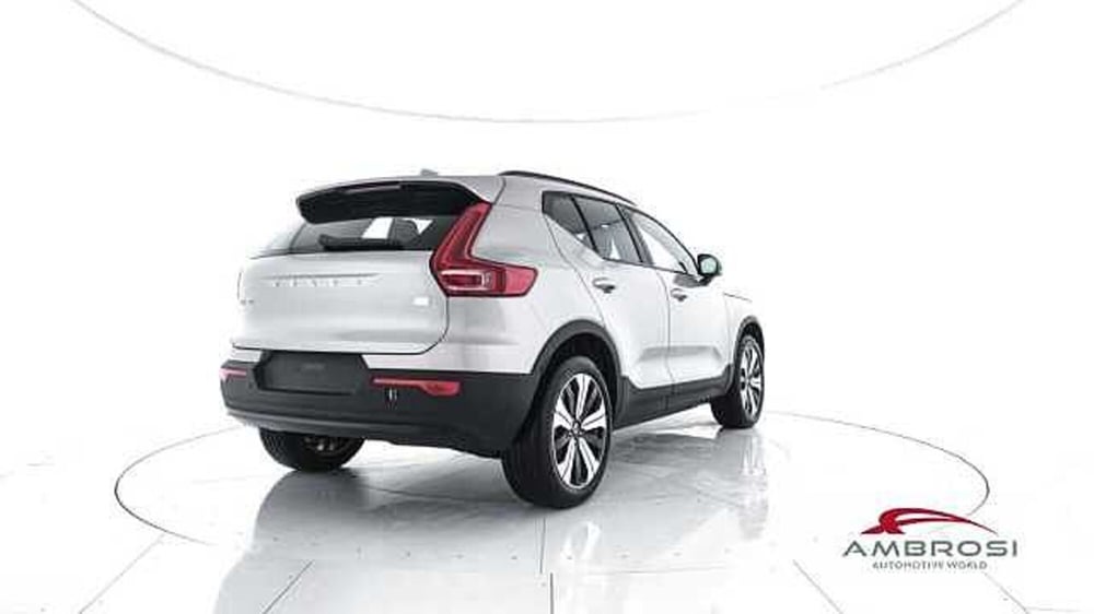 Volvo XC40 nuova a Viterbo (3)