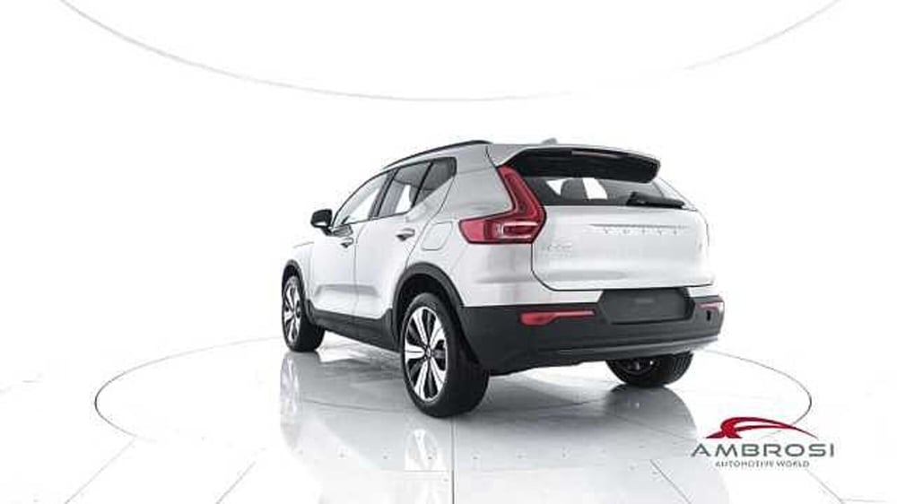 Volvo XC40 nuova a Viterbo (4)