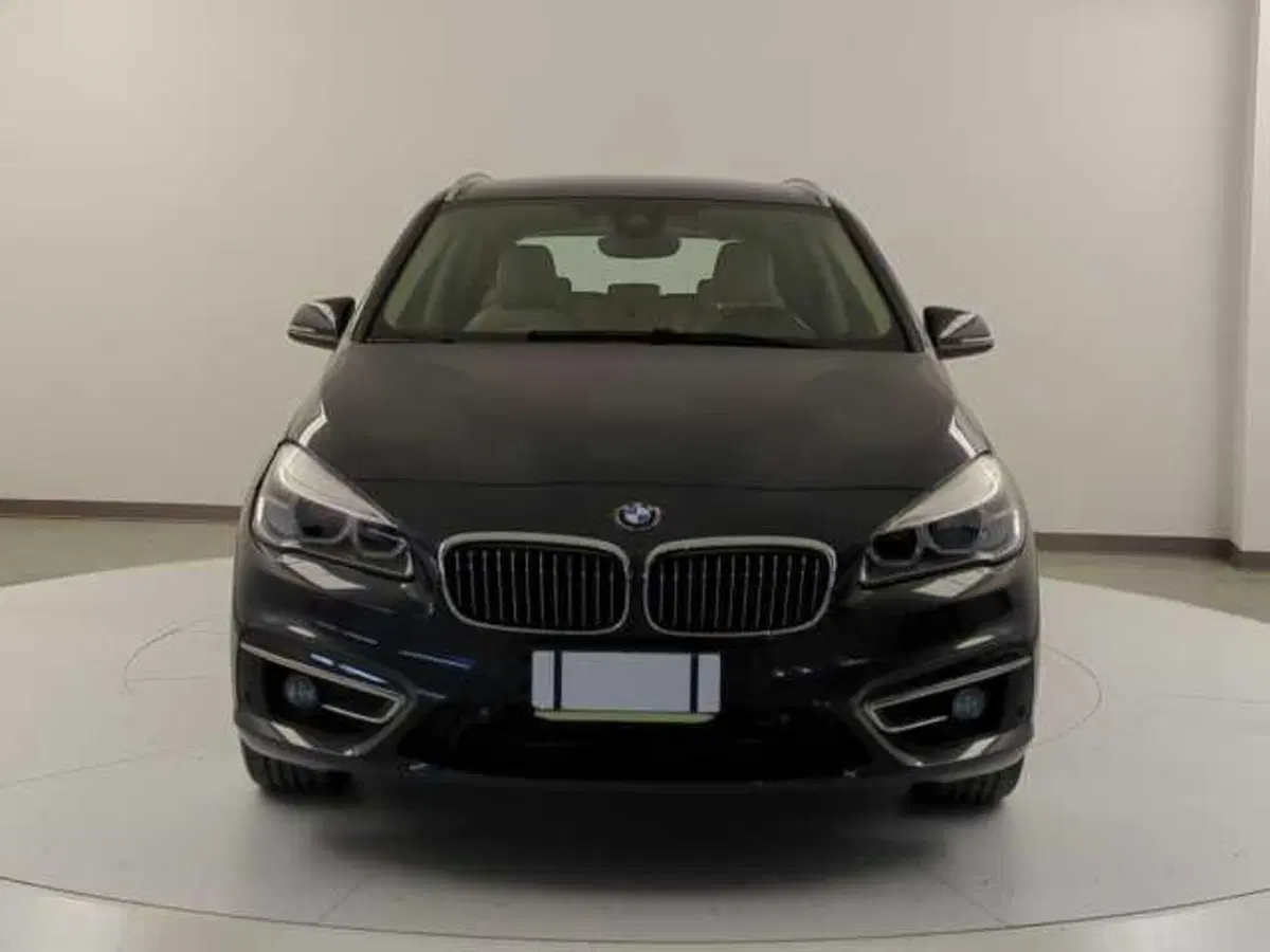 BMW Serie 2 Active Tourer usata a Avellino (2)