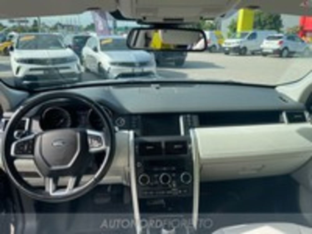 Land Rover Discovery Sport usata a Pordenone (9)