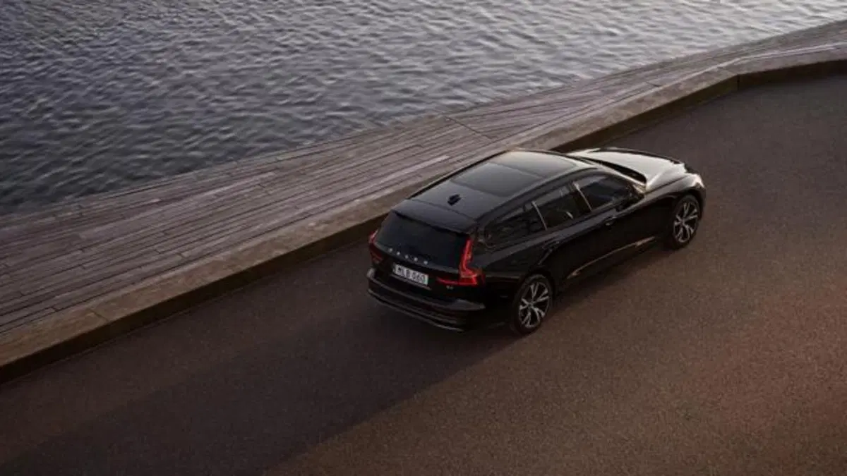 Volvo V60 nuova a Firenze (12)