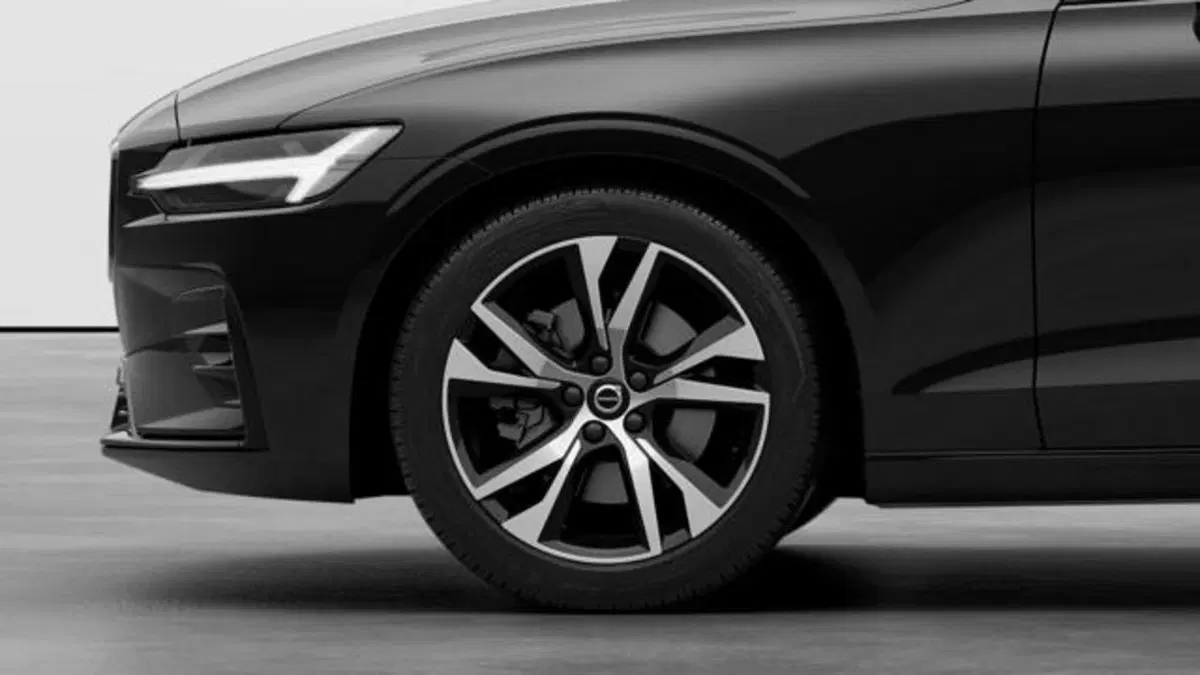 Volvo V60 nuova a Firenze (2)