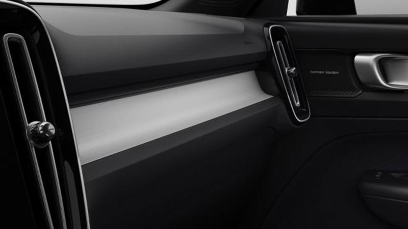 Volvo XC40 nuova a Firenze (6)
