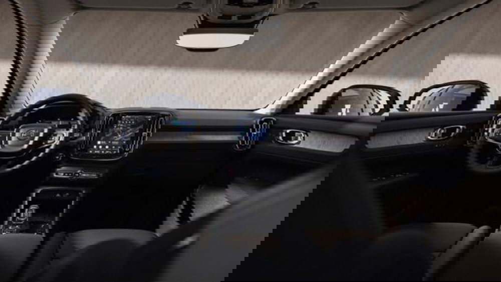 Volvo XC40 nuova a Firenze (2)