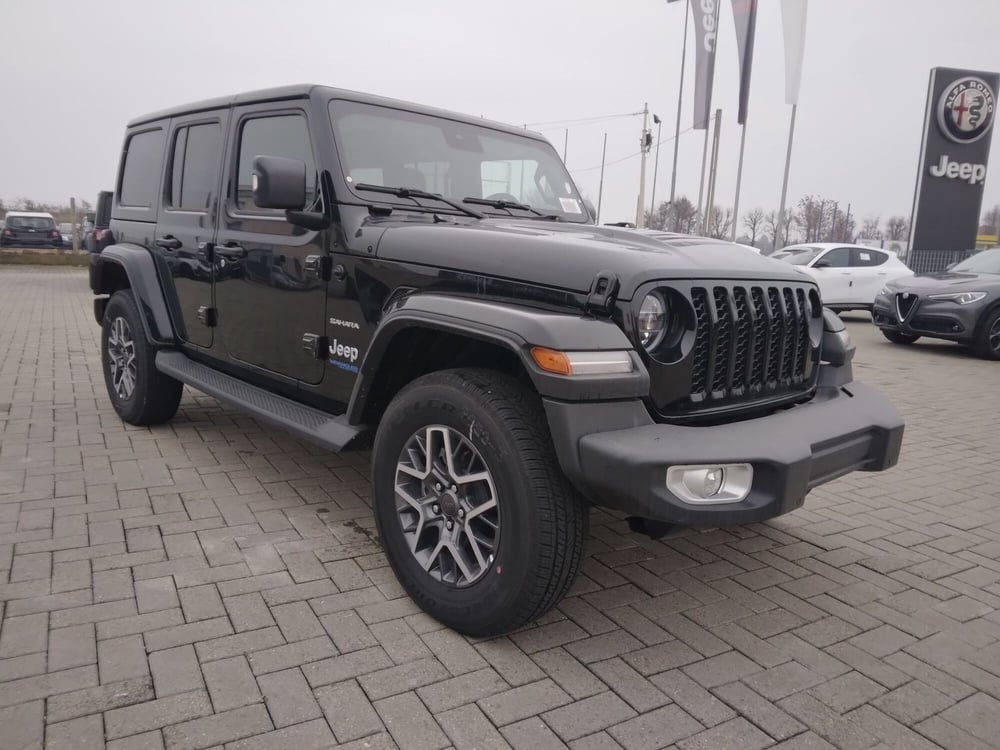 Jeep Wrangler Unlimited nuova a Alessandria (3)