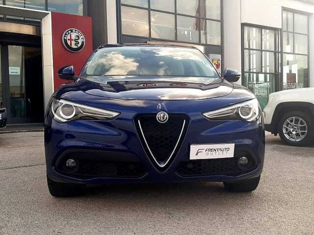 Alfa Romeo Stelvio usata a Ancona (2)