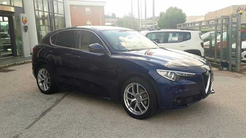 Alfa Romeo Stelvio usata a Ancona (4)