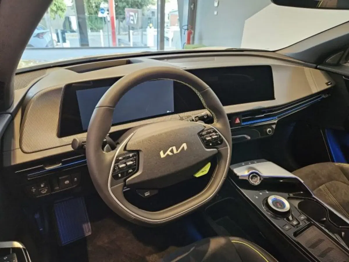 Kia EV6 nuova a Perugia (11)