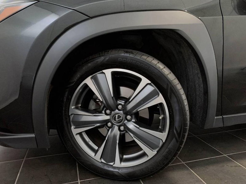 Lexus UX usata a Torino (6)