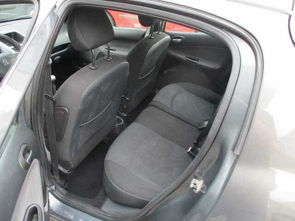 Peugeot 206 usata a Roma (12)