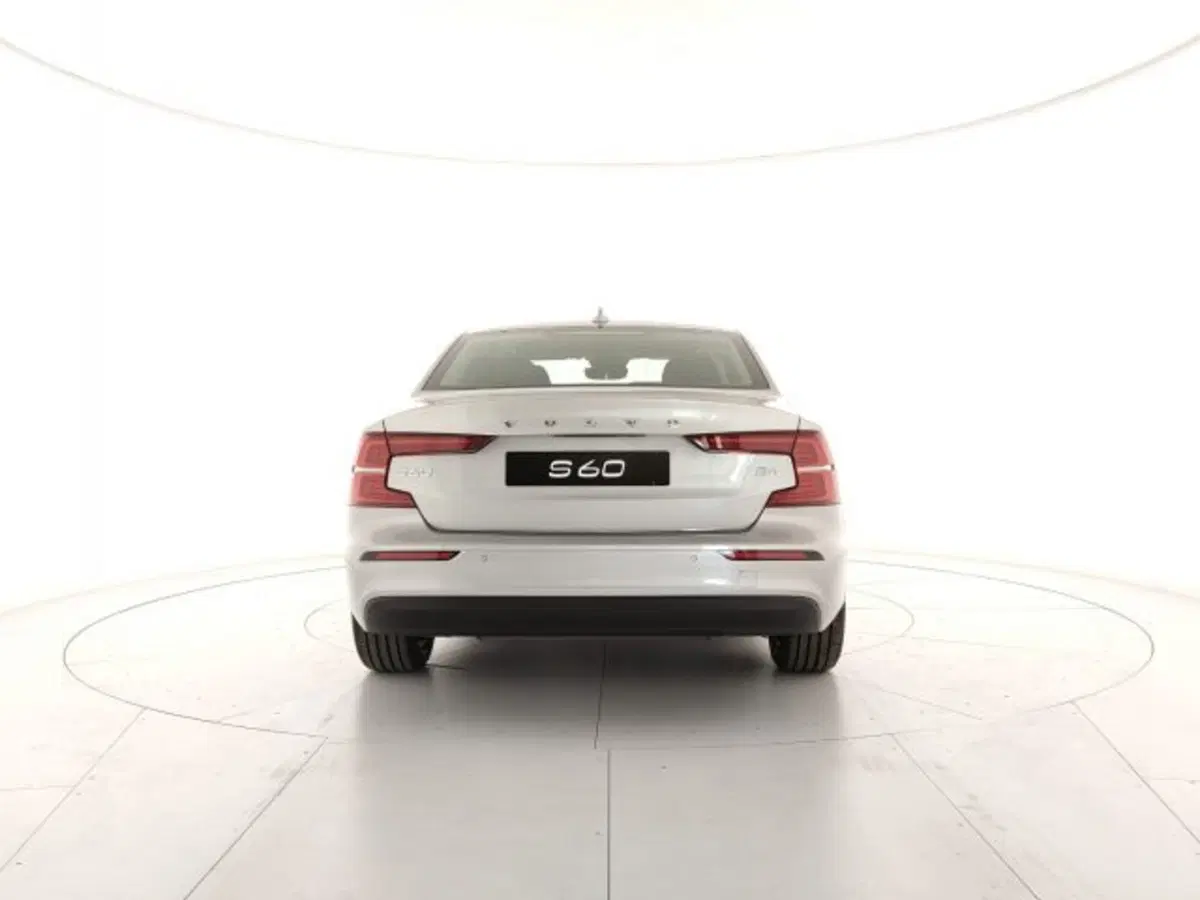 Volvo S60 nuova a Modena (4)