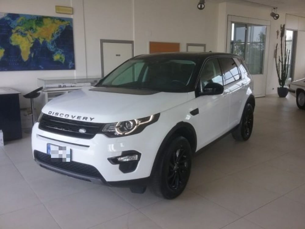 Land Rover Discovery Sport usata a Macerata