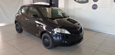 Lancia Ypsilon 1.0 FireFly 5 porte S&amp;S Hybrid Silver Plus nuova a Pordenone