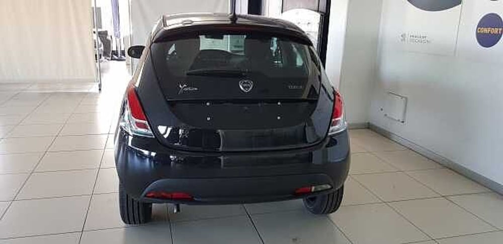 Lancia Ypsilon nuova a Pordenone (5)