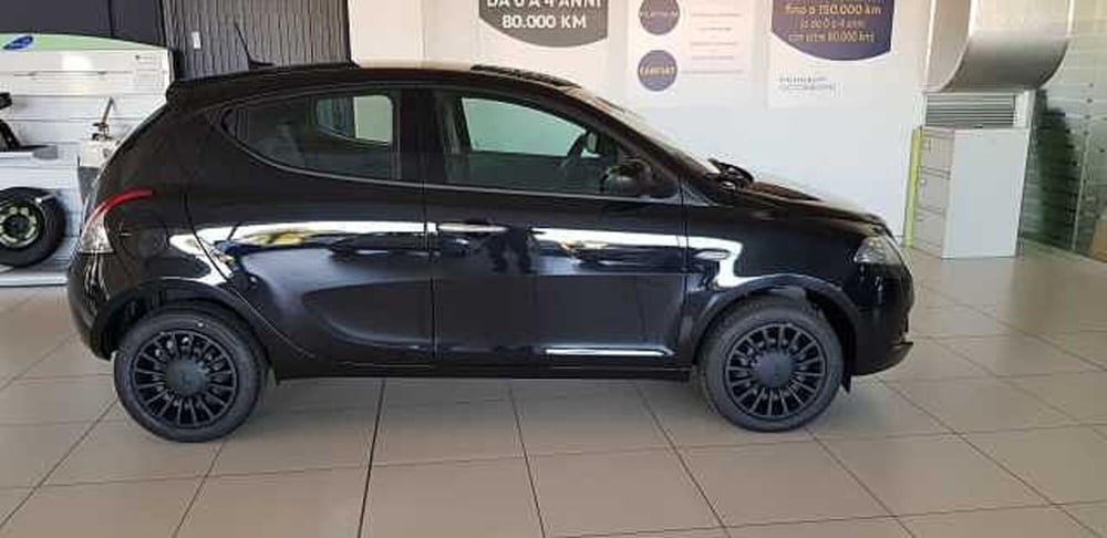 Lancia Ypsilon nuova a Pordenone (8)