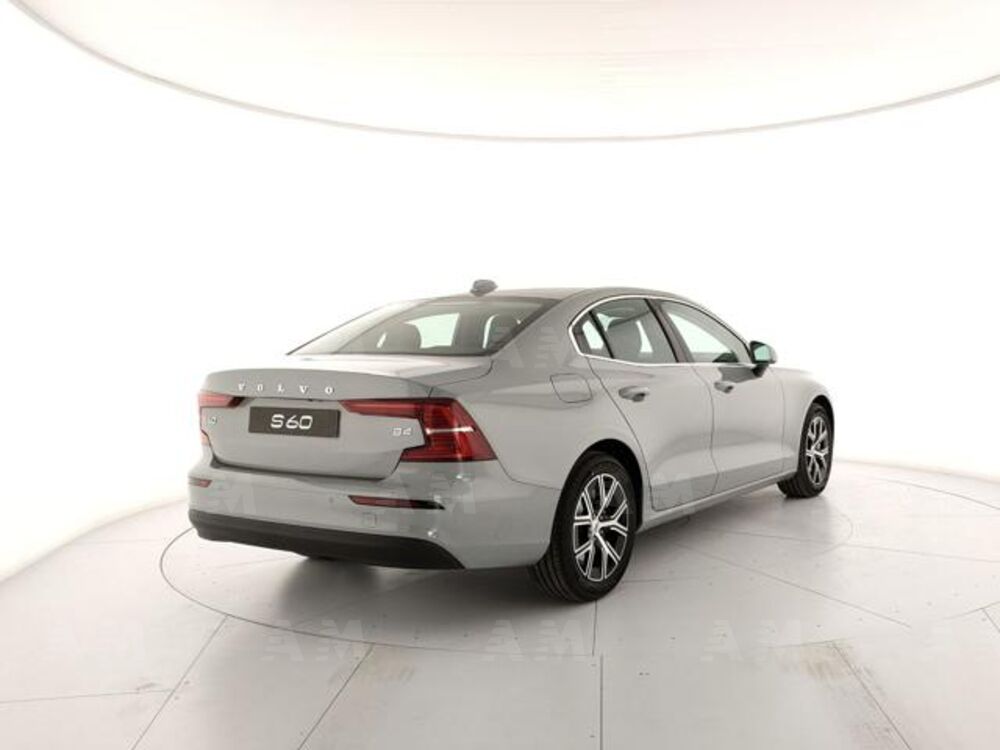 Volvo S60 nuova a Modena (5)