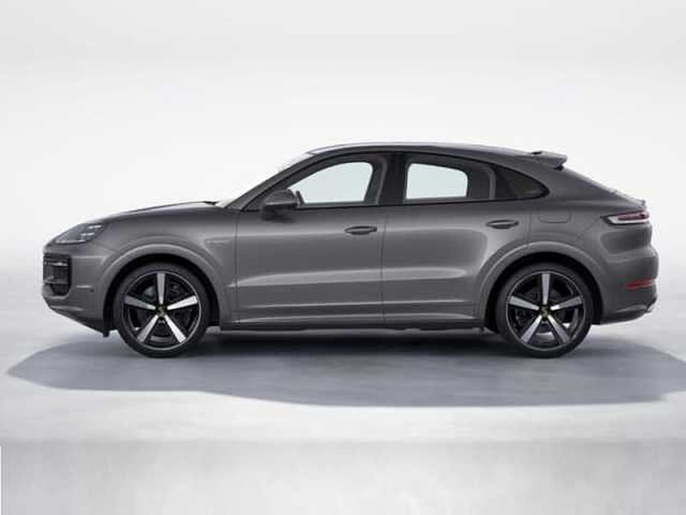 Porsche Cayenne Coupé nuova a Vicenza (3)