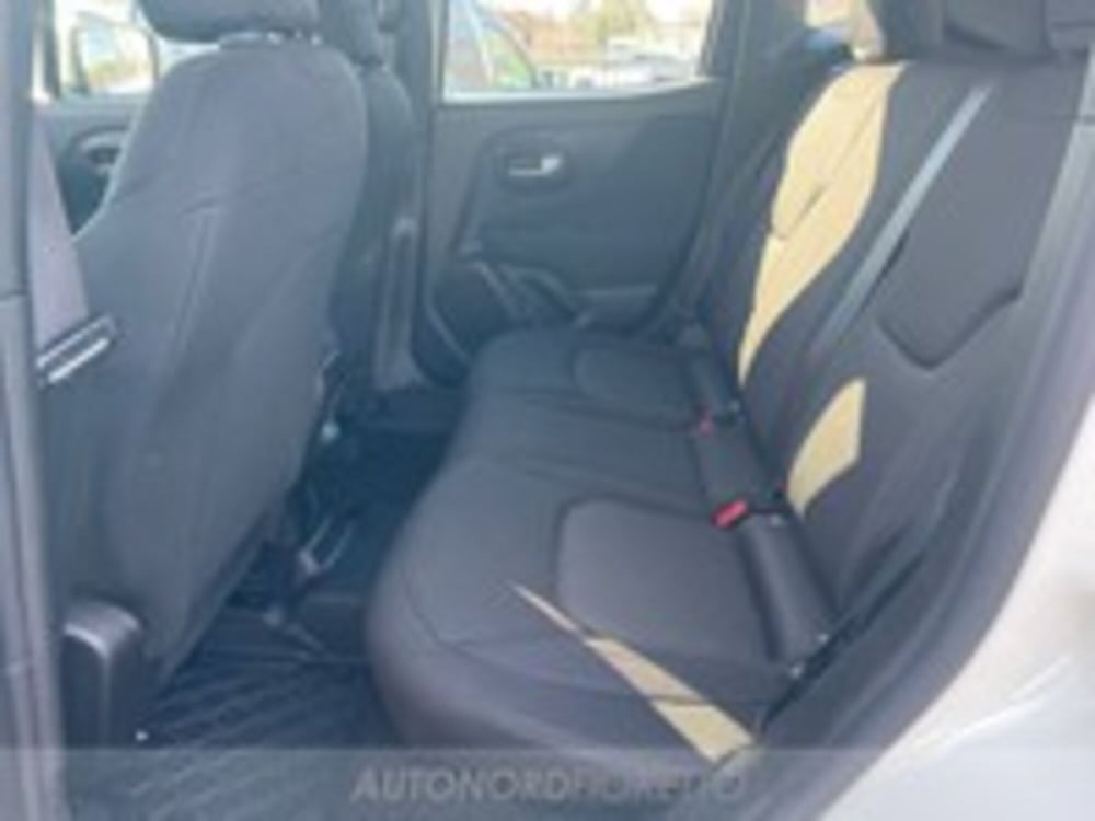 Jeep Renegade usata a Pordenone (15)