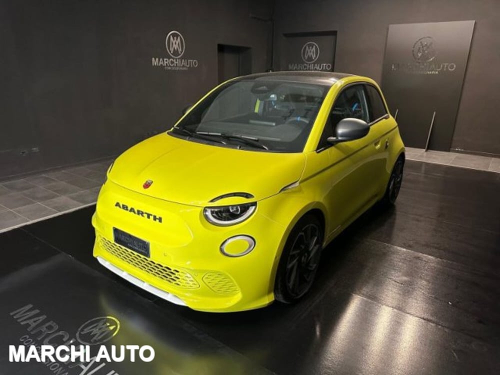 Abarth 500e Cabrio usata a Perugia