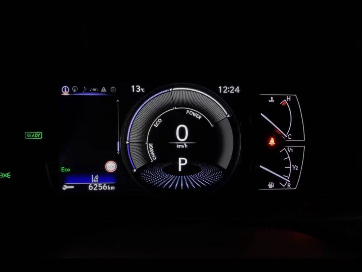Lexus UX usata a Torino (7)