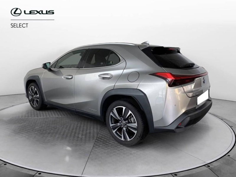 Lexus UX usata a Torino (4)