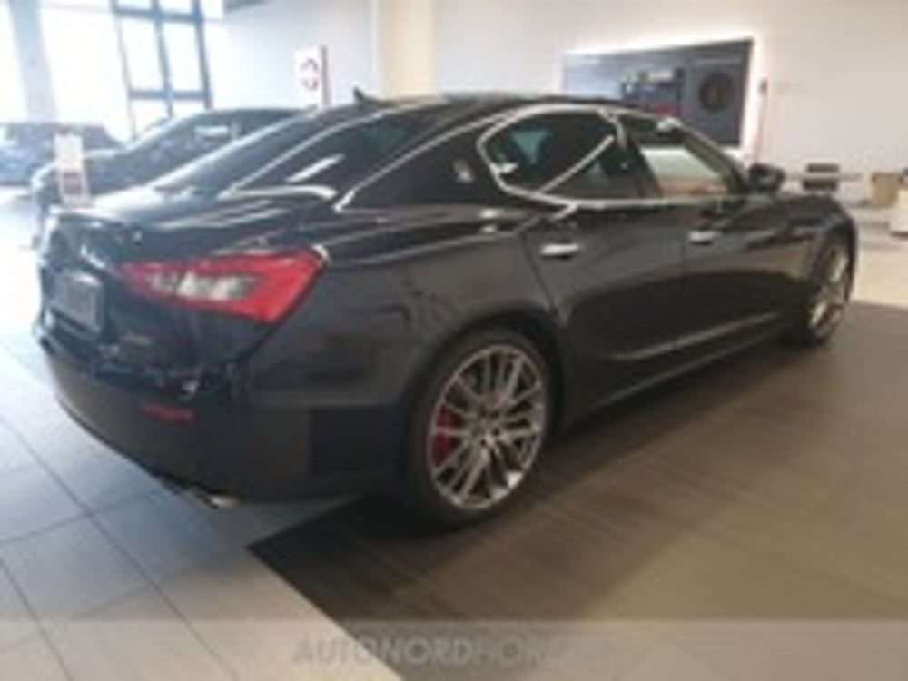 Maserati Ghibli usata a Pordenone (4)