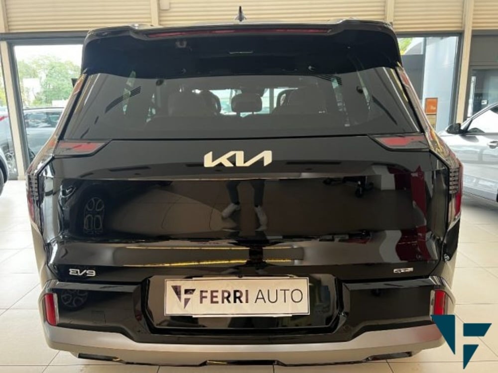 Kia EV9 nuova a Udine (5)