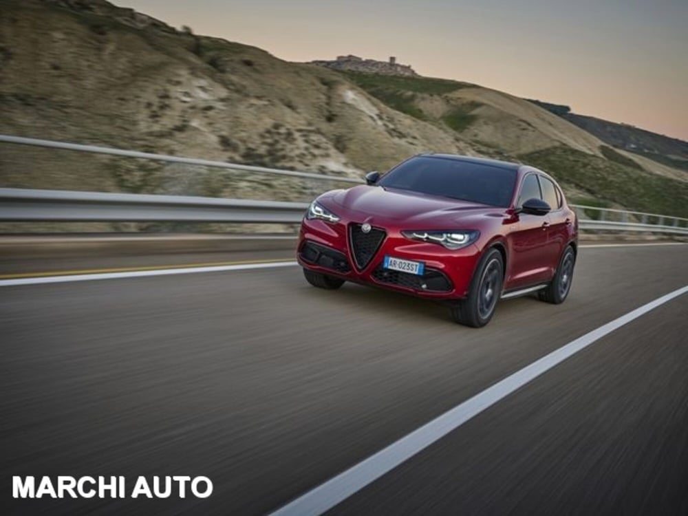 Alfa Romeo Stelvio nuova a Perugia