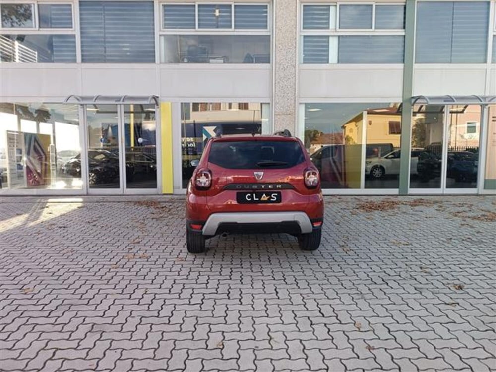 Dacia Duster usata a Livorno (7)