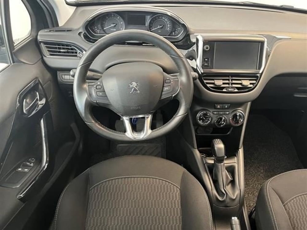 Peugeot 208 usata a Siena (5)