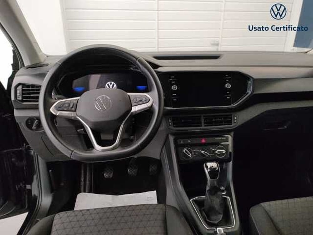 Volkswagen T-Cross usata a Varese (15)